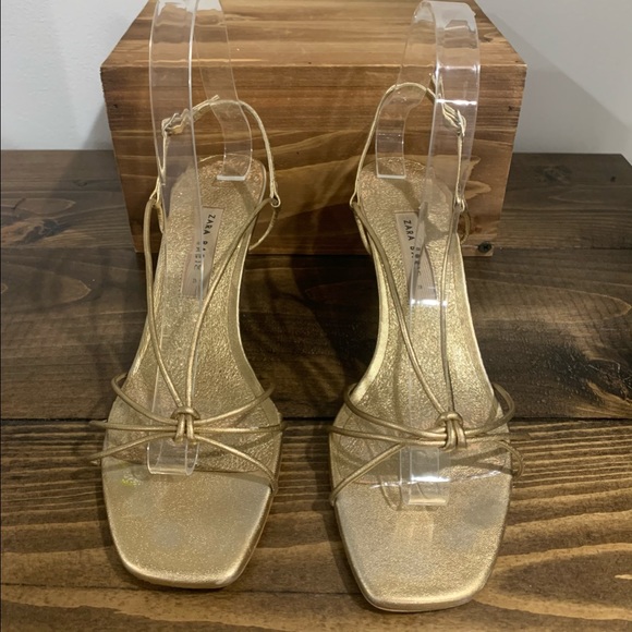 ZARA Gold Strappy mid heel sandal SZ 39/9